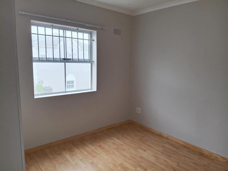 To Let 2 Bedroom Property for Rent in Pinelands Western Cape